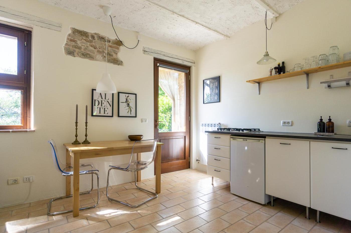 Rosa Nel Pozzo Apartments And B&B San Pietro  Exterior photo